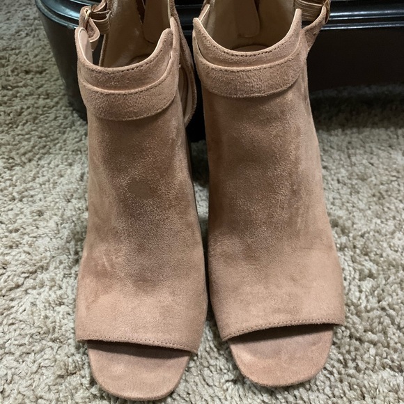 Open toe booties - Picture 2 of 4